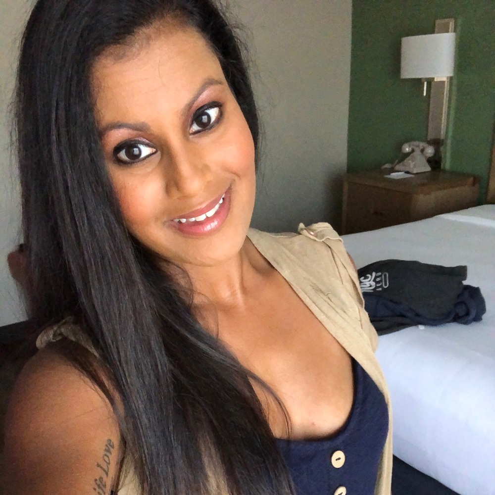 Meet your Posher, Whitney